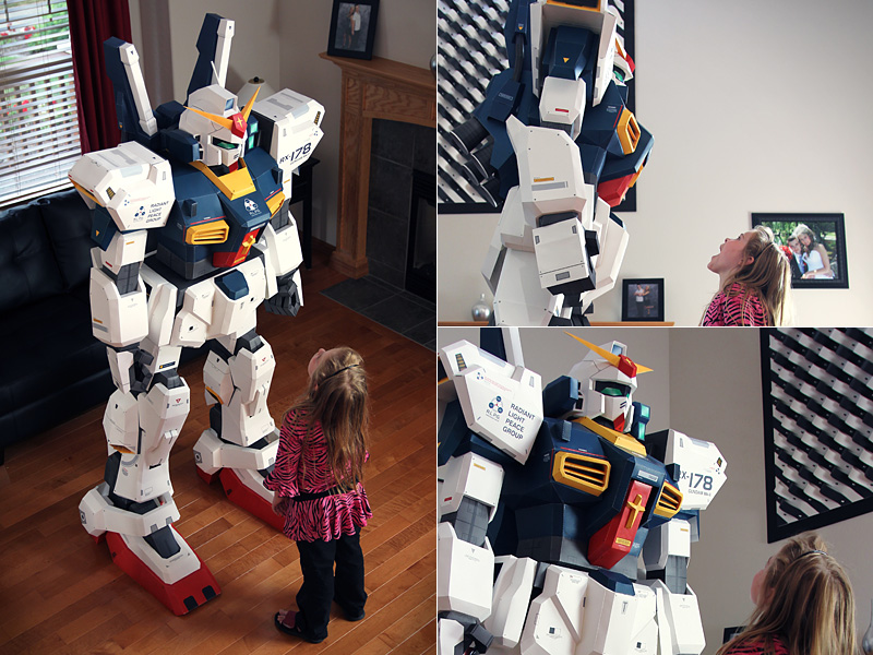 Illustration for article titled This Man-Sized Gundam Model is Amazing